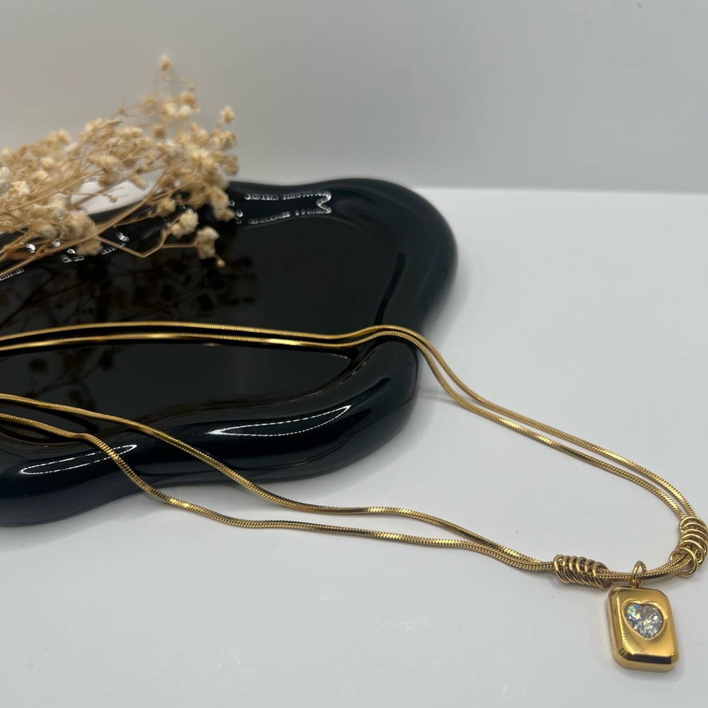 NEW 18K GOLD PLATED DOUBLE LAYER NECKLACE + HEART CHARM ‘CORA DORÉ’ - Picture 5 of 5